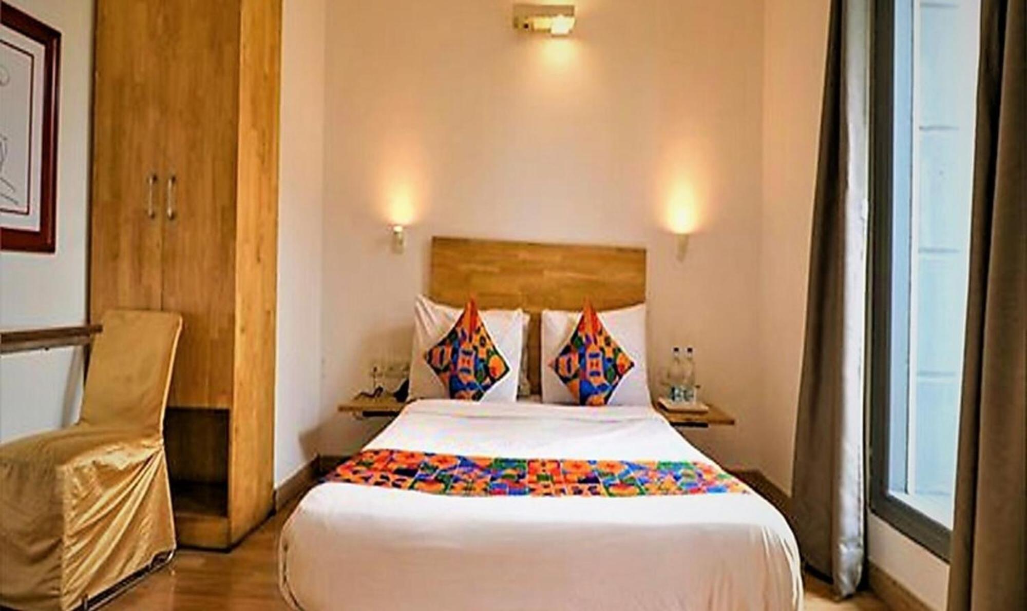 Hotel Fabhotel Majestic Jpm I New Delhi